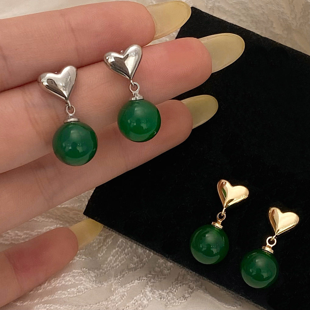 Women’s Green Chalcedony Love Heart Stud Earrings Simple - Love Heart Studs That Make Your Ears Giggle