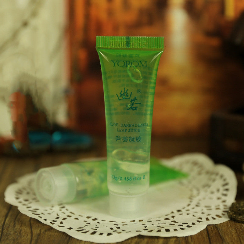 Youruo Aloe Vera Gel 13g for Dry Skin Nourishment and Hydration - Smooth Operator Sample youruo aloe vera gel